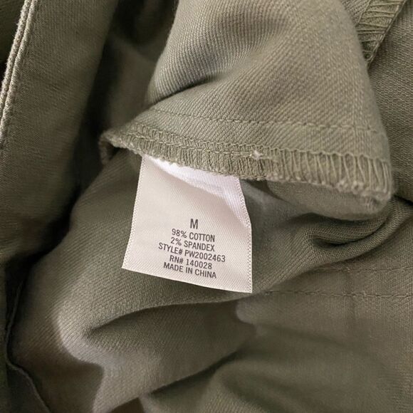 Francesca’s Harper Heritage Cargo Green Skirt - New without tags Size Medium - Picture 4 of 5